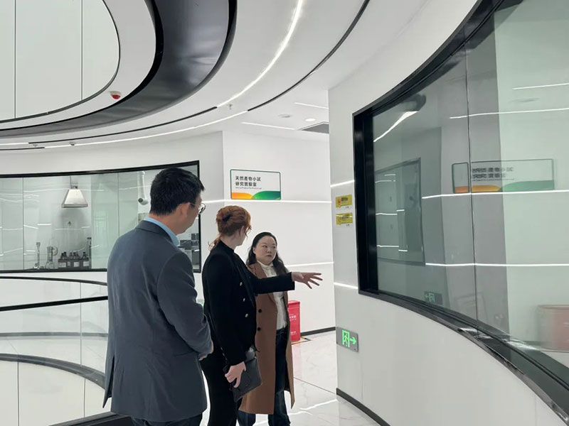 巴西國家植物保護(hù)產(chǎn)品協(xié)會專家訪問新朝陽,共探生物農(nóng)業(yè)合作新機(jī)遇